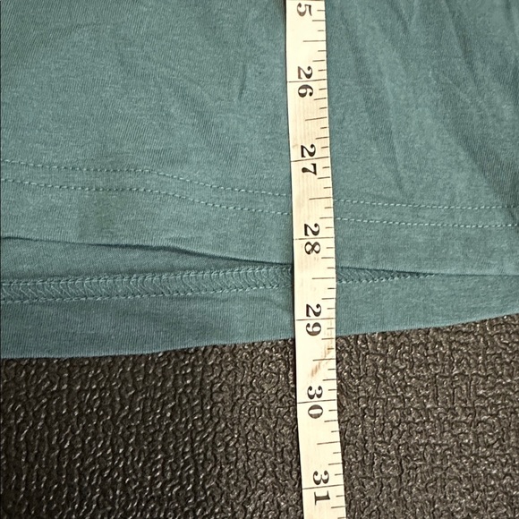 Hurley Men's Blue T-Shirt with Orange Logo size Large - Picture 6 of 7